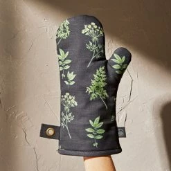 Promo ๐ Natural History Museum Marsh Botanical Print Single Oven Glove ๐งจ